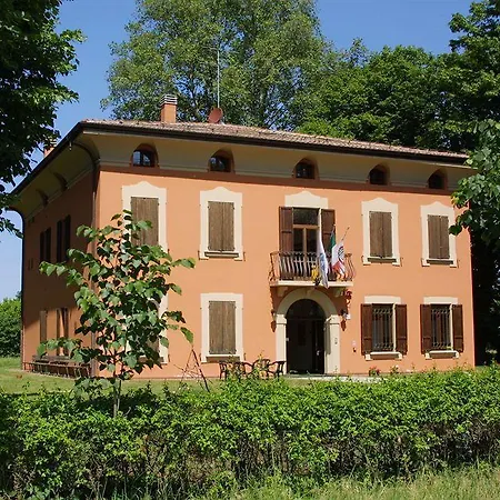 Ostello Due Torri San Sisto 3*